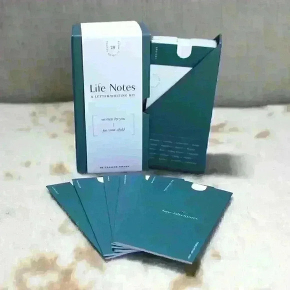 LIFE NOTES Keepsake Gift A Letter-Writing Kit Written by You for Your Child - Picture 7 of 10